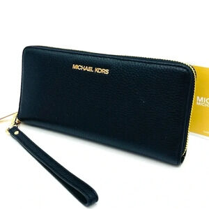 Michael Kors Large Continental Wallet Wristlet Black/Gold (NWT)